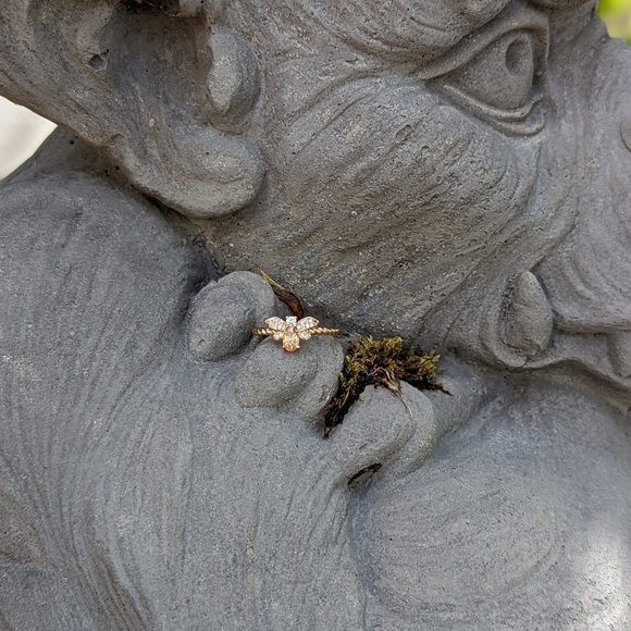 DAINTY Gold Plated Citrine Bee Ring - Picture 6 of 7